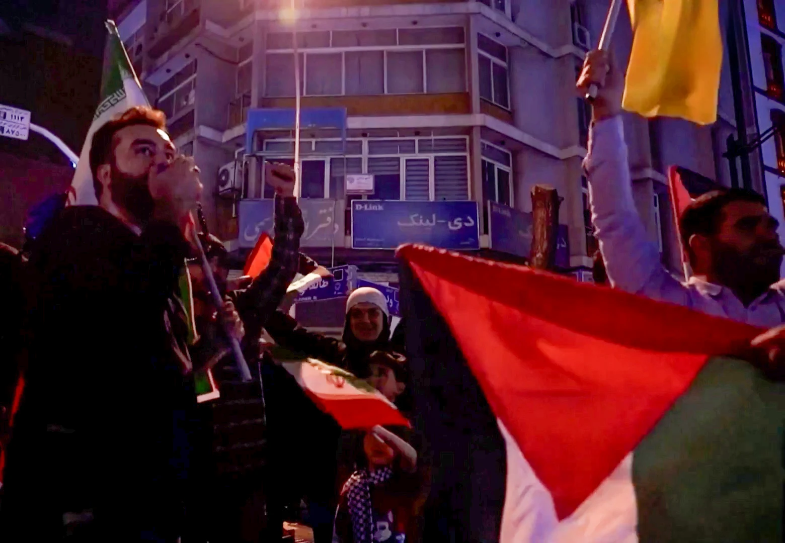 Irán lanza ataque con misiles balísticos a Israel